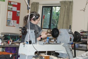 Base for centrifugal painting